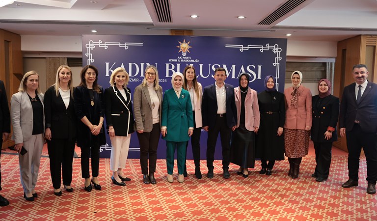Aile ve Sosyal Hizmetler Bakanımız Mahinur Özdemir Göktaş İzmir’de "Kadın Buluşması"nda Konuştu:
