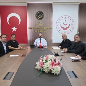İl Müdürümüz Mahmut SELÇUK başkanlığında, İl Müdür Yardımcılarımızın katılımıyla müdürler toplantısı gerçekleştirildi. - fotoğraf 1