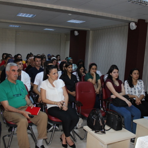 Sosyal Çalışma Programı’ndan Yararlanmaya Hak Kazanan Üniversite Öğrencileri ile Bir Araya Gelindi - fotoğraf 9