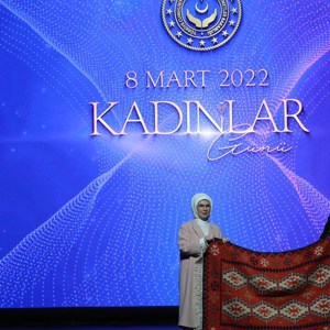 Emine Erdoğan Hanımefendi ve Bakanımız Derya Yanık "Kadının Gücü Türkiye'nin Gücü" programına katıldı - fotoğraf 3