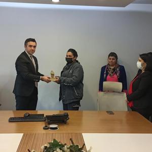 İl Müdürümüz Ömer Turan 8 Mart Dünya Kadınlar Günü'nde OKT Trailer Fabrikasında çalışan emekçi kadınları ile bir araya geldi - fotoğraf 4