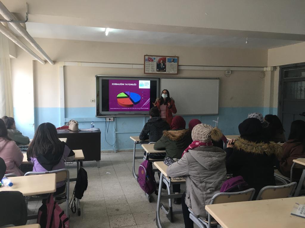 Hassa Sosyal Hizmet Merkezi Müdürlüğü tarafından Aktepe Anadolu Lisesi öğrencilerine yönelik “Akran Zorbalığı” konulu seminer verildi.