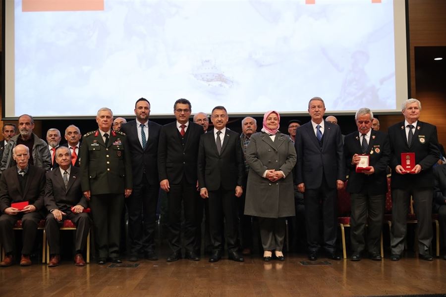 Kıbrıs Gazileri 45 Yıl Aradan Sonra Madalyalarına Kavuştu