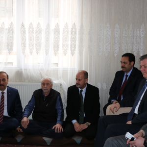 Aziz Şehitlerimizin Kıymetli Yakınlarını Ziyaret Ettik.  - fotoğraf 8