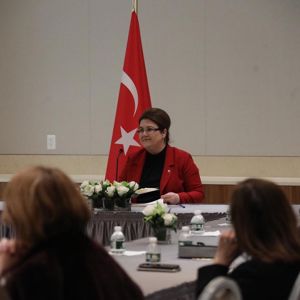 Bakanımız Derya Yanık New York’ta Kadın Kanaat Önderleri İle Bir Araya Geldi - fotoğraf 2