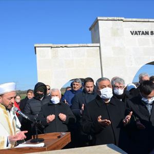 Asker Hastanesi Şehitliğinde “18 Mart Şehitleri Anma Programı” - fotoğraf 11