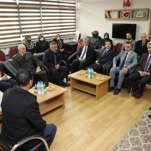Erzincan Şehit Aileleri Derneği’ne ziyaret - fotoğraf 1