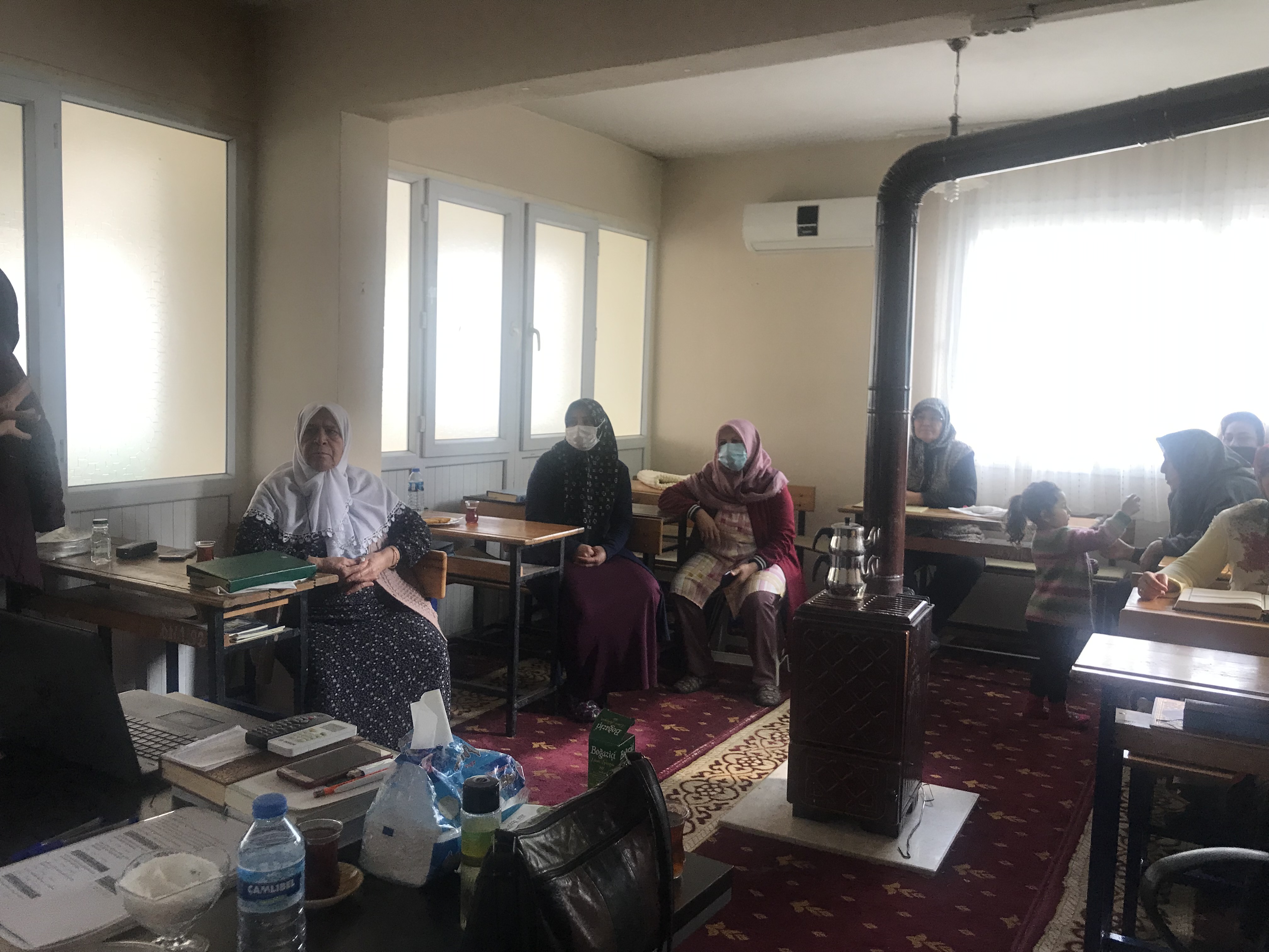 İskenderun Sosyal Hizmet Merkezi tarafından Belen Yeni Cami Kadın Kur’ an Kursu kursiyerlerine “Kadına Yönelik Şiddetle Mücadele ile Erken Yaşta ve Zorla Evliliklerle Mücadele” konulu seminer verildi.