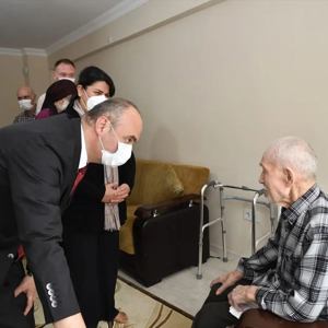 Yaşlılar Haftası Kapsamında “Asırlık Çınarlar” Ziyaret Edildi - fotoğraf 2