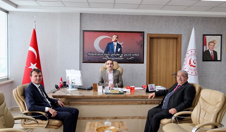 Cumhurbaşkanlığı İletişim Başkanlığı Bölge Müdürü Mehmet UĞURLU , İl Müdürümüz Cüneyd ÖZDEMİR’e Ziyarette Bulundu