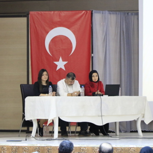 Anne Baba Çocuk Adlı Panel Düzenlendi. - fotoğraf 8