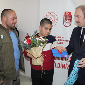 2 Nisan Dünya Otizm Farkındalık Günü Kapsamında Otizmli Ailelerimizle Buluştuk - fotoğraf 7