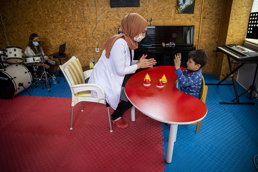 Devlet Korumasında Yetişen Çocuklara Türkiye Genelinde "Otizm" Taraması