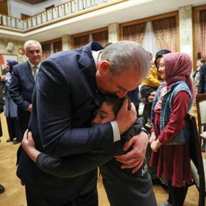 TBMM Başkanı  Sn. Mustafa ŞENTOP, Gazi Meclisimiz Tören Salonu'nda Kahraman Şehitlerimizin Aileleriyle İftarda Bir Araya Geldi - fotoğraf 2