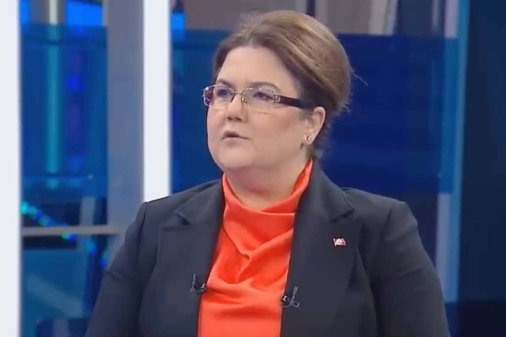 Aile ve Sosyal Hizmetler Bakanımız Derya Yanık, CNN Türk Canlı Yayınına Katıldı