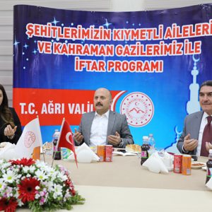 ŞEHİT AİLELERİMİZ VE GAZİLERİMİZ ONURUNA İFTAR YEMEĞİ PROGRAMI DÜZENLENDİ - fotoğraf 8