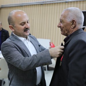 ŞEHİT AİLELERİMİZ VE GAZİLERİMİZ ONURUNA İFTAR YEMEĞİ PROGRAMI DÜZENLENDİ - fotoğraf 4