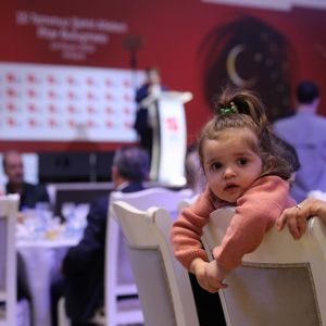 Bakanımız Derya Yanık 15 Temmuz Şehitlerinin Aileleriyle İftarda Bir Araya Geldi - fotoğraf 5