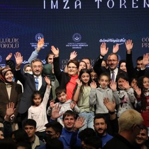 Bakanımız Derya Yanık ile Bakan Kasapoğlu Gönüllülük Alanında İş Birliği Protokolünü İmzaladı - fotoğraf 1