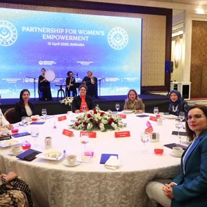 Bakanımız Derya Yanık Kadınların Güçlendirilmesi İçin İşbirliği Toplantısı'nda Kadın Büyükelçiler Ve Büyükelçi Eşleriyle Bir Araya Geldi - fotoğraf 2