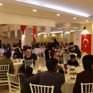 16 NİSAN DÜNYA YETİMLER GÜNÜ İFTAR PROGRAMI - fotoğraf 11