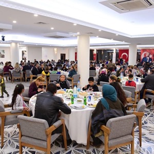 8 Nisan Dünya Romanlar Günü - fotoğraf 2