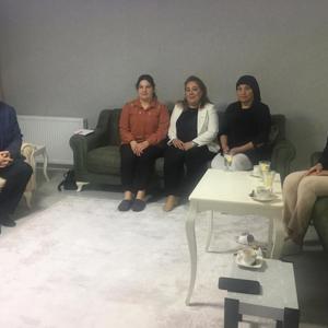 Bakanımız Derya Yanık ve Bakanlık Yöneticileri Şehit Aileleriyle İftarda Buluştu - fotoğraf 20