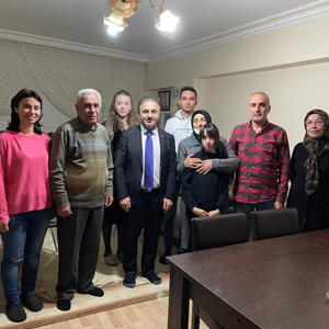 Bakanımız Derya Yanık ve Bakanlık Yöneticileri Şehit Aileleriyle İftarda Buluştu - fotoğraf 9
