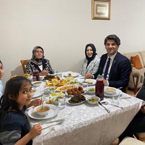 Bakanımız Derya Yanık ve Bakanlık Yöneticileri Şehit Aileleriyle İftarda Buluştu - fotoğraf 19