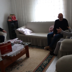 İL MÜDÜRÜMÜZ MEHMETŞAFİ ERİM ŞEHİT BABASINI ZİYARET ETTİ - fotoğraf 2