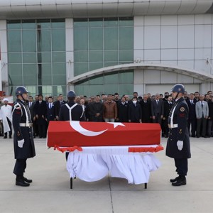 AĞRI ŞEHİDİNİ UĞURLADI - fotoğraf 6