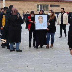 AĞRI ŞEHİDİNİ UĞURLADI - fotoğraf 5