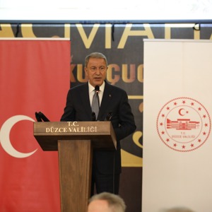 Millî Savunma Bakanı Hulusi Akar, Şehit Aileleri ve Gazilerle İftarda Bir Araya Geldi - fotoğraf 35