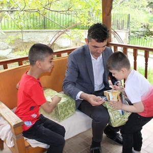 ÇOCUKLARIMIZA BAYRAM ÖNCESİ, BAYRAMI YAŞATTIK - fotoğraf 2