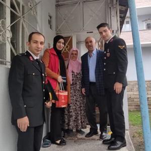 ŞEHİT YAKINLARINA VE GAZİLERE BAYRAM ZİYARETİ - fotoğraf 5