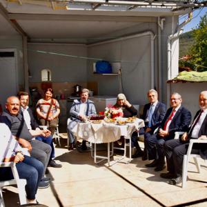 Anneler Günü'nde Şehit Annelerine Ziyaret - fotoğraf 5