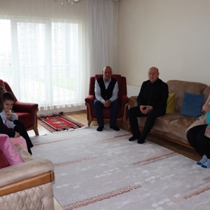 ŞEHİDİN EŞİNE ZİYARET - fotoğraf 3