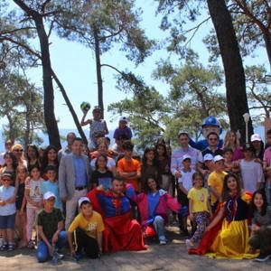 ÇOCUKLAR ÇOCUK ŞENLİĞİNDE GÖNÜLLERİNCE EĞLENDİLER - fotoğraf 6