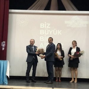 15-21 Mayıs Aile Haftası dolayısıyla "Biz Büyük Bir Aileyiz" yürüyüşü gerçekleştirildi. - fotoğraf 11