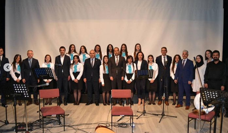 Çocuk Evleri Sitesinde Türk Halk Müziği konseri 