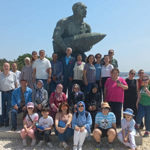 Aziz Şehitlerimizin Kıymetli Aileleri İle Çanakkale Gezisi Gerçekleştirildi. - fotoğraf 8