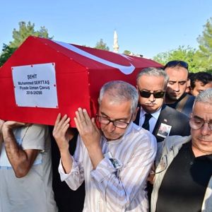 İl Müdürümüz Sn. Muzaffer AKÇAM,  Şehit Uzm. Çvş. Muhammed Serttaş'ın Cenaze Törenine Katıldı - fotoğraf 3
