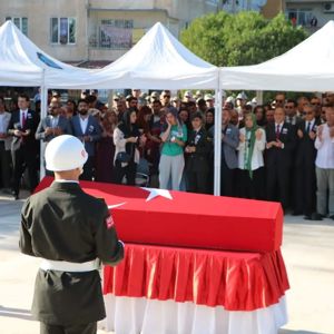 İl Müdürümüz Sn. Muzaffer AKÇAM,  Şehit Uzm. Çvş. Muhammed Serttaş'ın Cenaze Törenine Katıldı - fotoğraf 5