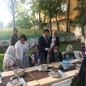 Valimiz Sayın Birol EKİCİ, Eşi Prof. Dr. Filiz EKİCİ Hanımefendi ile birlikte Kırklareli Huzurevi Müdürlüğümüzden Hizmet Alan Yaşlılarımızı Ziyaret Etti. - fotoğraf 5