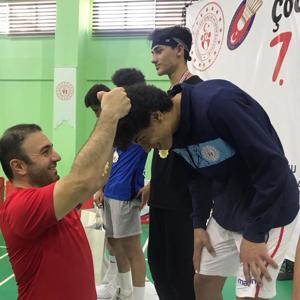 Badminton Şampiyonasında Madalyalar Sahiplerini Buldu  - fotoğraf 3