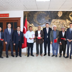 Kıbrıs Gazilerimize Şeref Madalyalarını Takdim Ettik. - fotoğraf 1