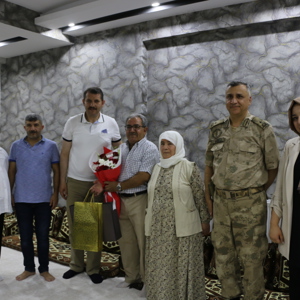 Aziz Şehidimizin Kıymetli Babası ile Kahraman Gazimizin Babalar Gününü Tebrik  Ettik - fotoğraf 7
