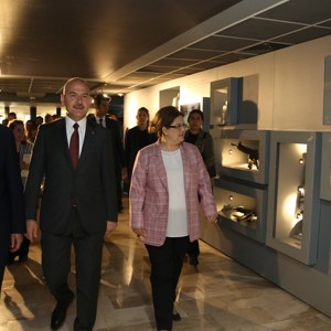 Üç Bakan Çocuklar İçin İmza Attı - fotoğraf 3