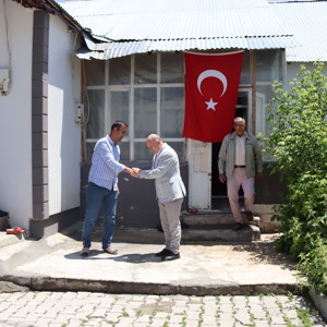 ŞEHİT BABASINA BABALAR GÜNÜ ZİYARETİ - fotoğraf 3
