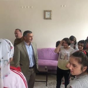 İl Müdürümüz Mahmut ÖZDEMİR Niksar Çocuk Evleri Sitesi Müdürlüğünü Ziyaret Etti - fotoğraf 2